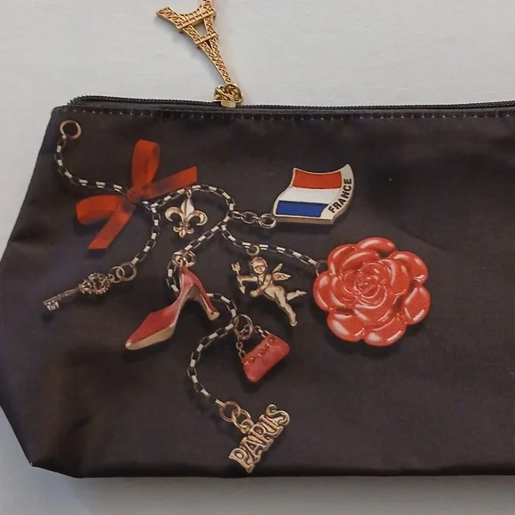 Lancome Paris Cosmetic Pouches - Picture 3 of 10